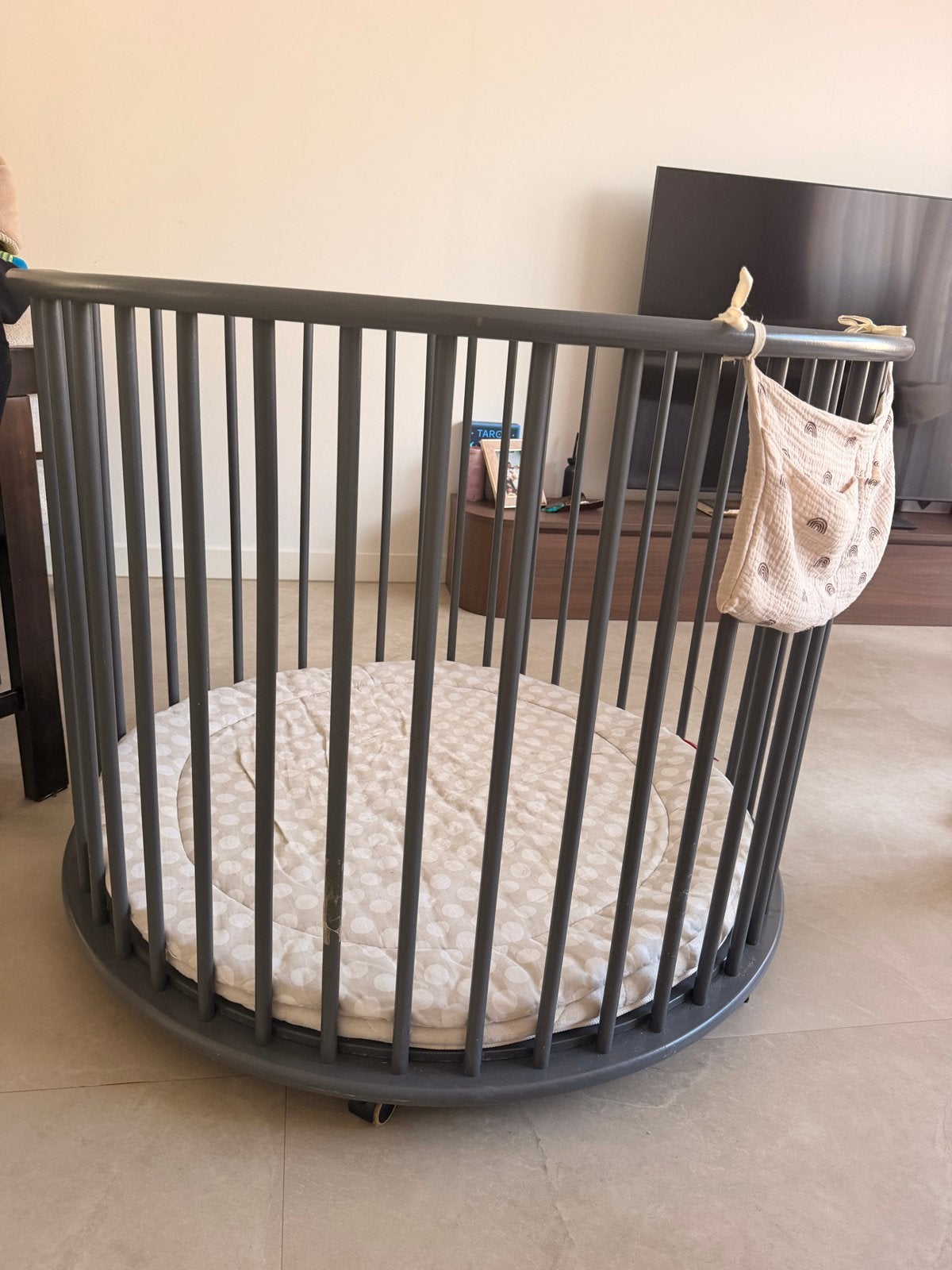 Bopita ronde box antraciet met matras, boxkleed en opbergman, Kinderen en Baby's, Boxen, Ophalen, Gebruikt, Rond, In hoogte verstelbaar