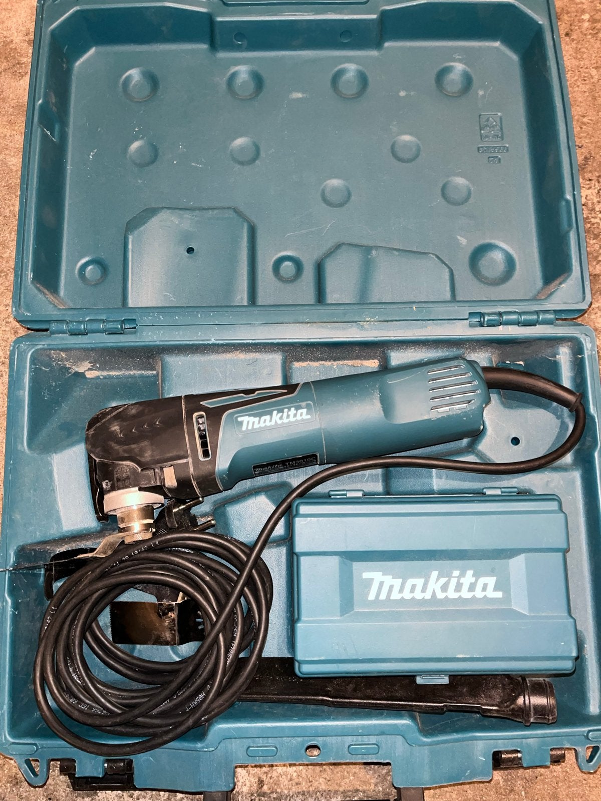 Makita Multitool TM3010C in koffer, Ophalen of Verzenden, Gebruikt