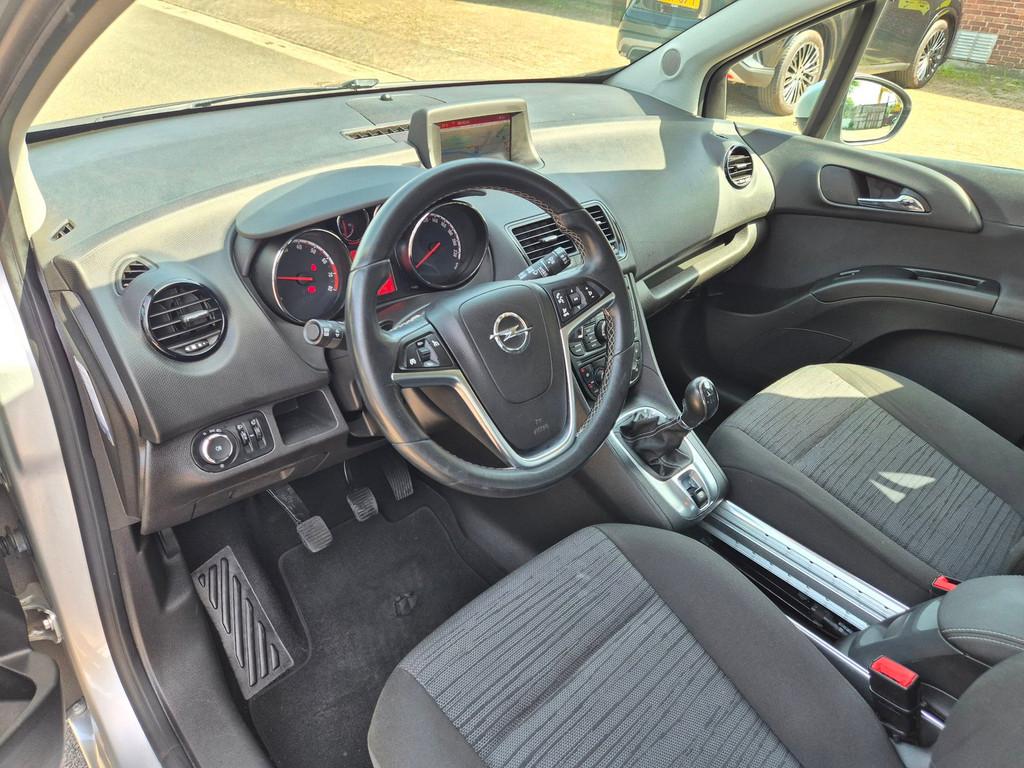 Opel Meriva 1.4 Turbo Design Edition Navi, PDC, Trekhaak, Cr, Voorwielaandrijving, Gebruikt, Origineel Nederlands, Bedrijf
