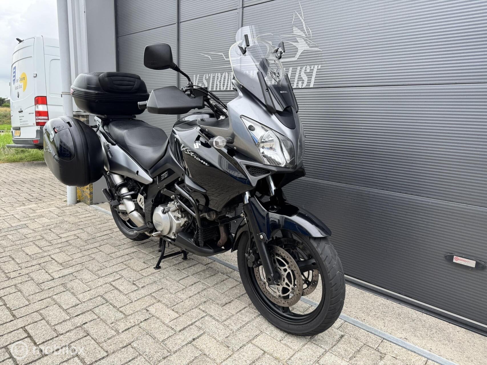 Suzuki V-Strom DL 1000 Black Rhino bomvol opties !, 996 cc, Meer dan 35 kW, Toermotor, Handgeschakeld