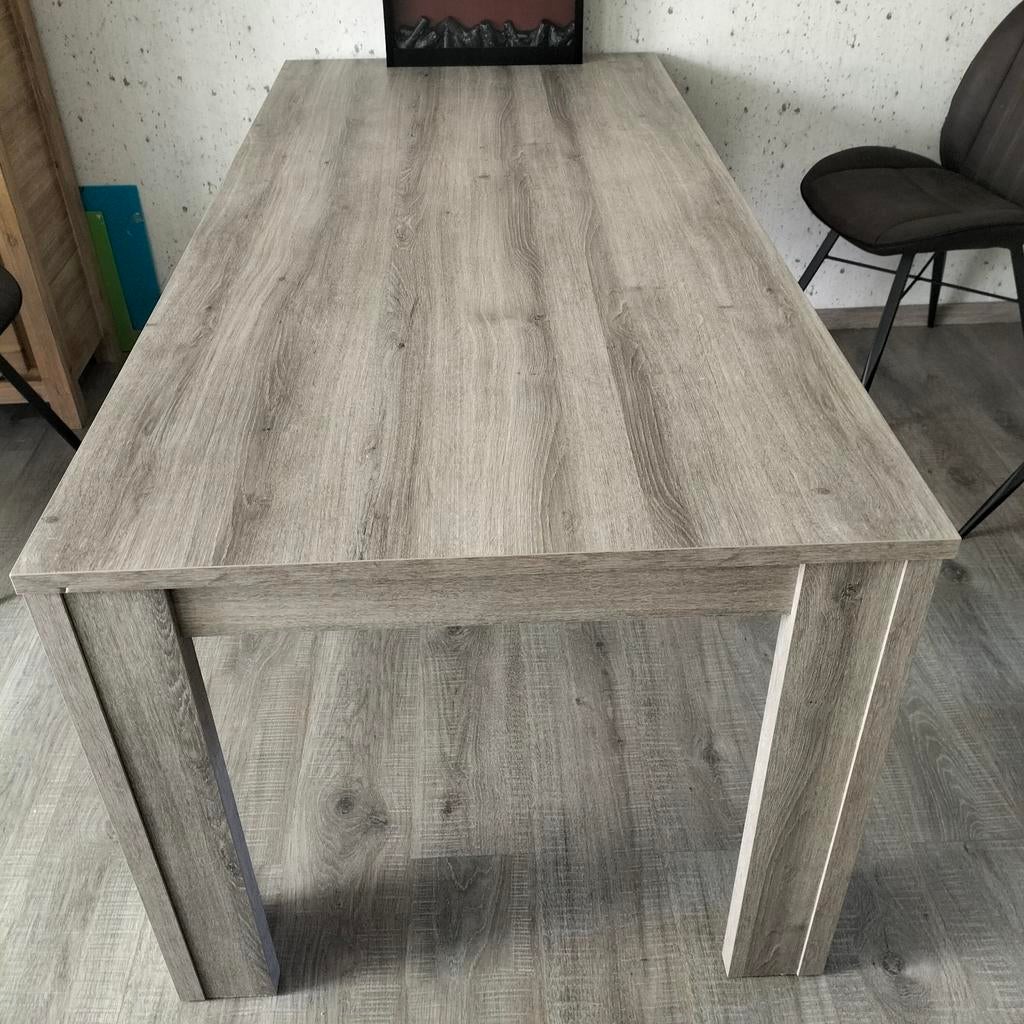 Moderne eettafel in houtlook,, Huis en Inrichting, Tafels | Eettafels, Gebruikt, 150 tot 200 cm, Modern, Vier personen