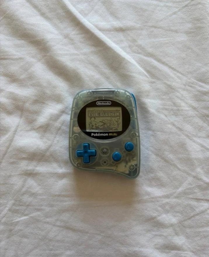 Nintendo Pokemon mini console + 2 spellen, Ophalen, Nintendo, Zo goed als nieuw