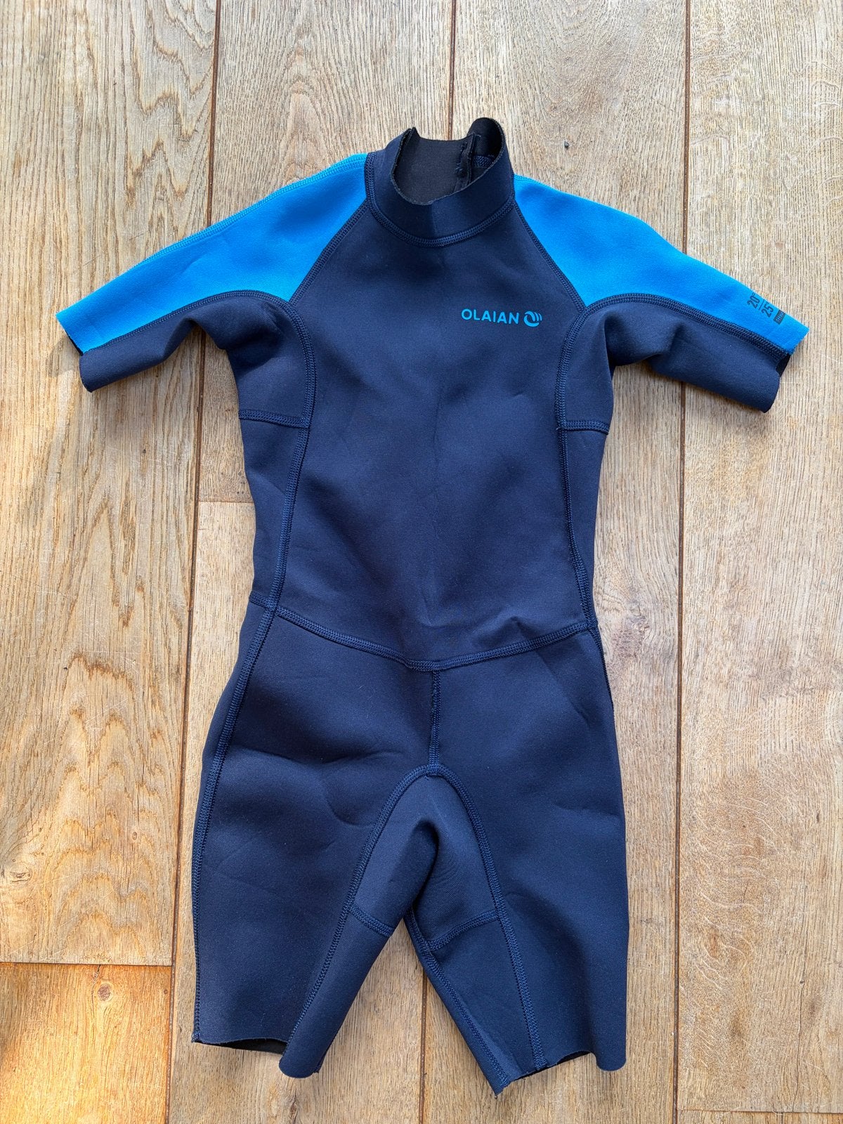 Kinder wetsuit OLAIAN 1.5mm - Blauw (maat 122), Watersport en Boten, Ophalen, Gebruikt, Kind, Wetsuit
