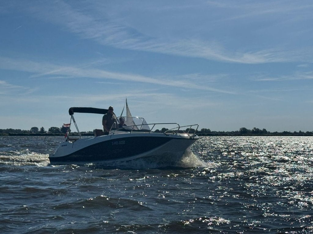 Quicksilver Active 675 Open (2018) inclusief trailer, Zo goed als nieuw, 2 m, Viertaktmotor, 7 m