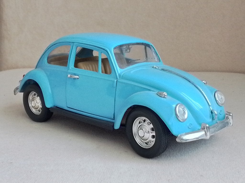 Volkswagen Kever Beetle made in china, Ophalen of Verzenden, Zo goed als nieuw, Auto, Bburago