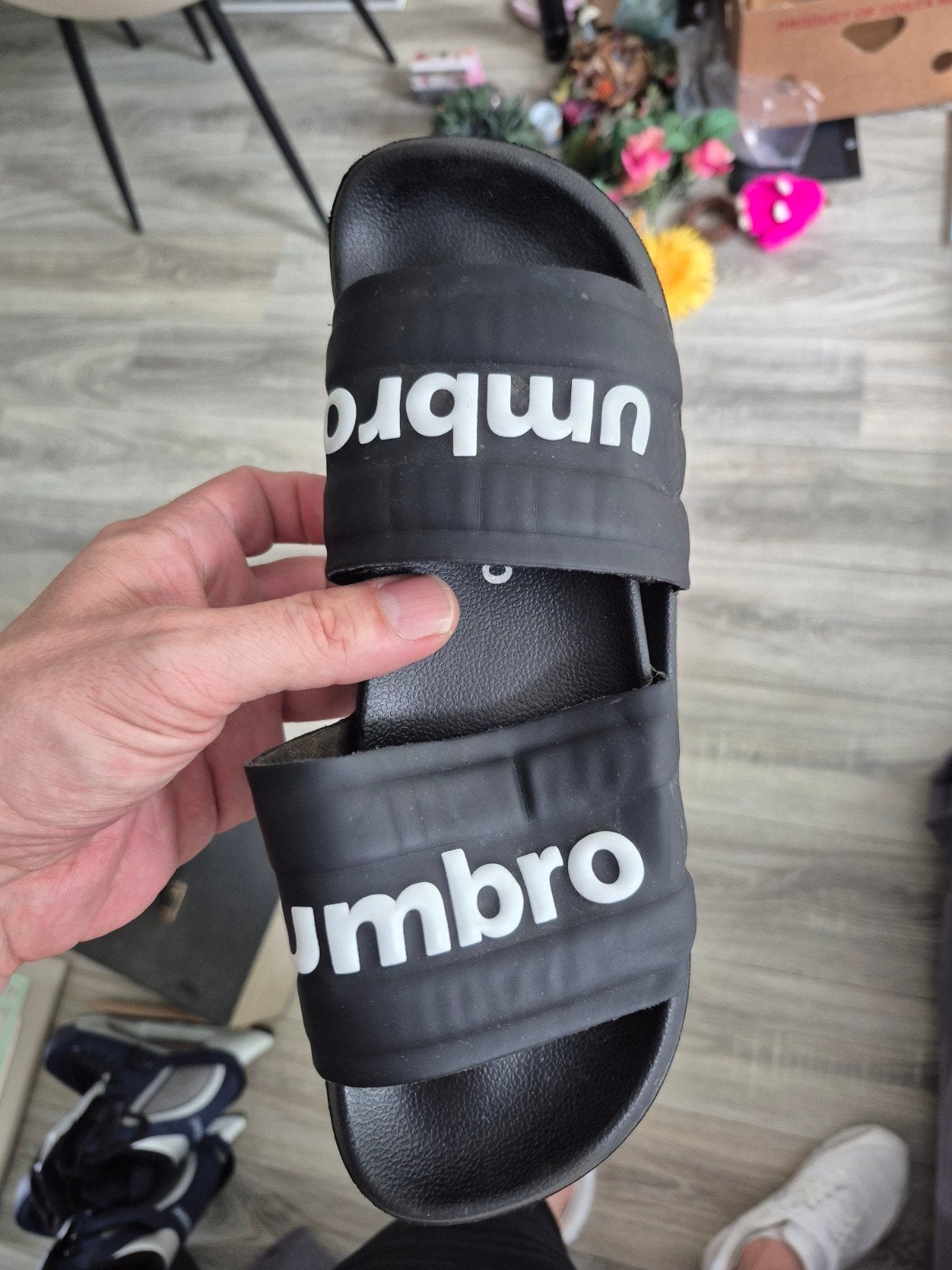 Umbro slippers maat 37, Kleding | Dames, Umbro, Ophalen of Verzenden, Gedragen