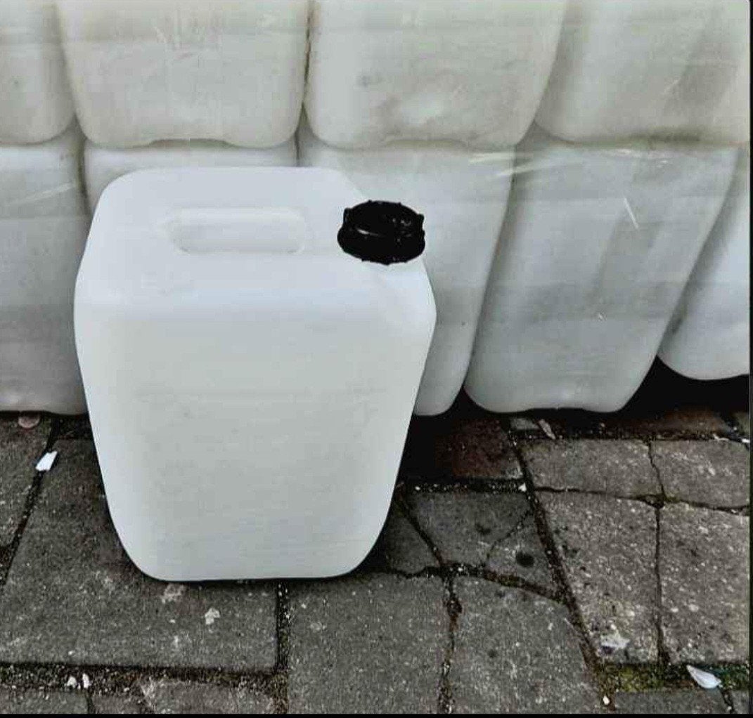 Lege Jerrycans 10, 20 of 25 Liter Wit / Blauw, Tuin en Terras, Regentonnen, Minder dan 75 liter, Ophalen of Verzenden