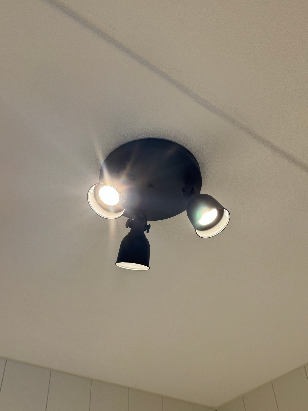 IKEA Hektar industriële plafondlamp met 3 verstelbare spots, Ophalen, Modern, Verstelbaar, Zwart