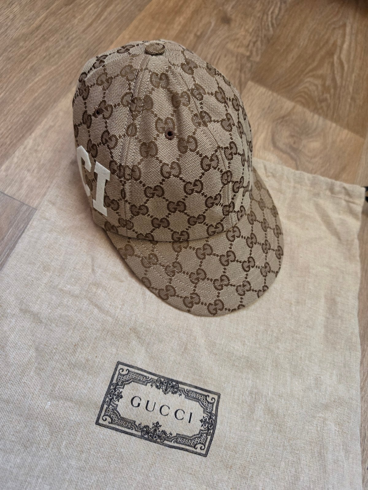 Gucci GG Canvas Baseballpet met 'GUCCI' Opdruk, Ophalen of Verzenden, Gedragen, Gucci, Pet