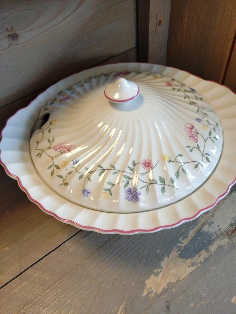 Vintage  Terrine met Deksel, JOHNSON BROTHERS, Gebruikt, Onbekend, Ophalen of Verzenden, Schaal of Schalen