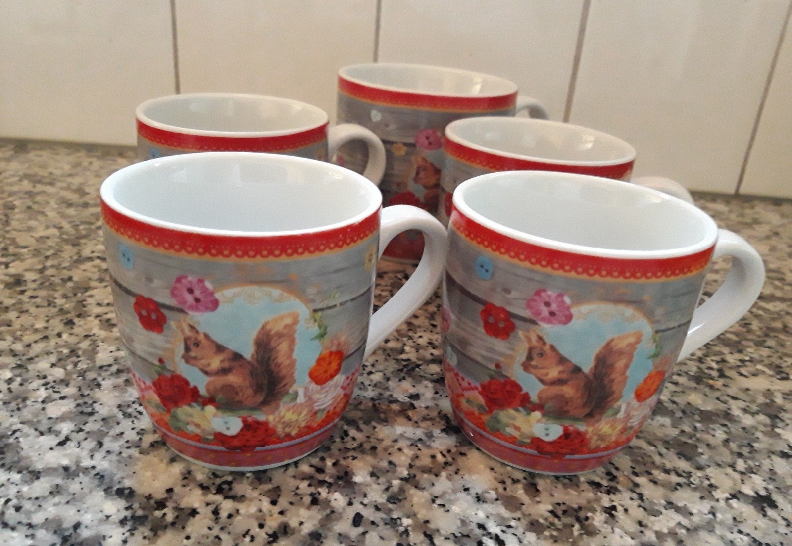 5 bekers met oor A.H., Huis en Inrichting, Keuken | Servies, Ophalen, Zo goed als nieuw, Overige stijlen, Kop(pen) en/of Schotel(s)