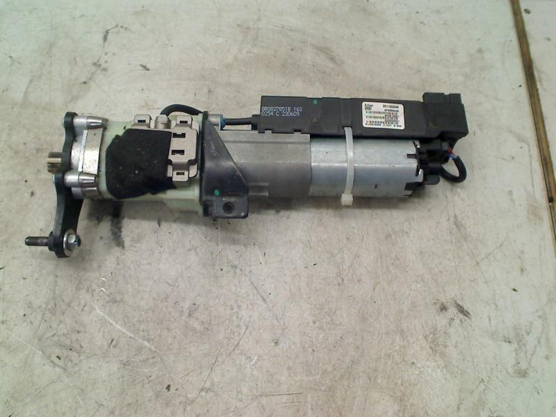 Elektrische Achterklep Opener Links Audi Q5 (8RB) 8R0827851B, Gebruikt, Auto-Union-Straße  1, Ingolstadt 85057, , Duitsland, Info@audi.de