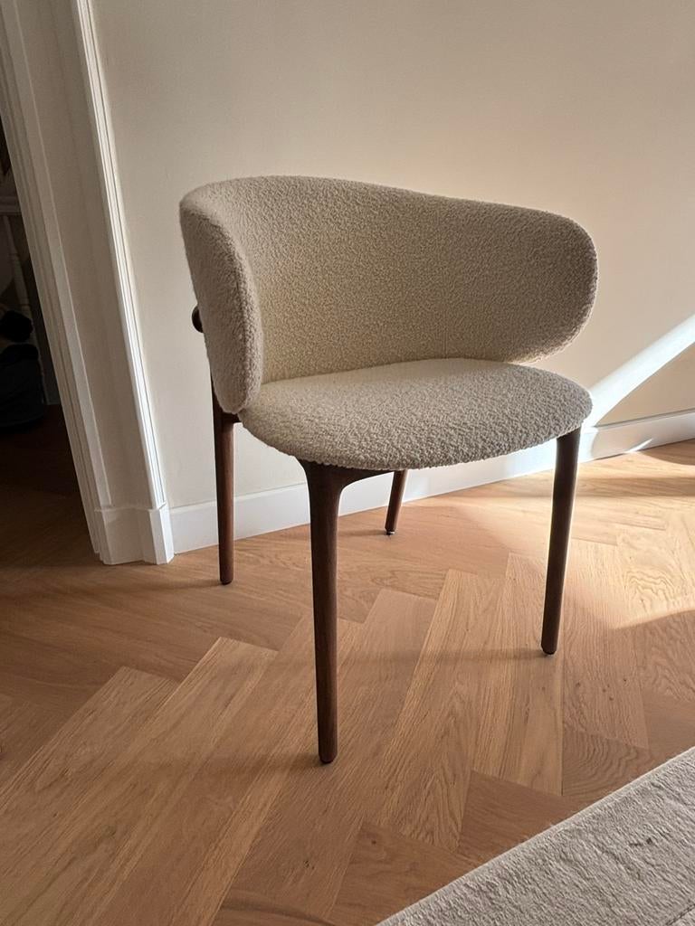 Artisan mela designer stoel met karokorum stof, Huis en Inrichting, Stoelen, Ophalen, Twee, Overige kleuren, Zo goed als nieuw