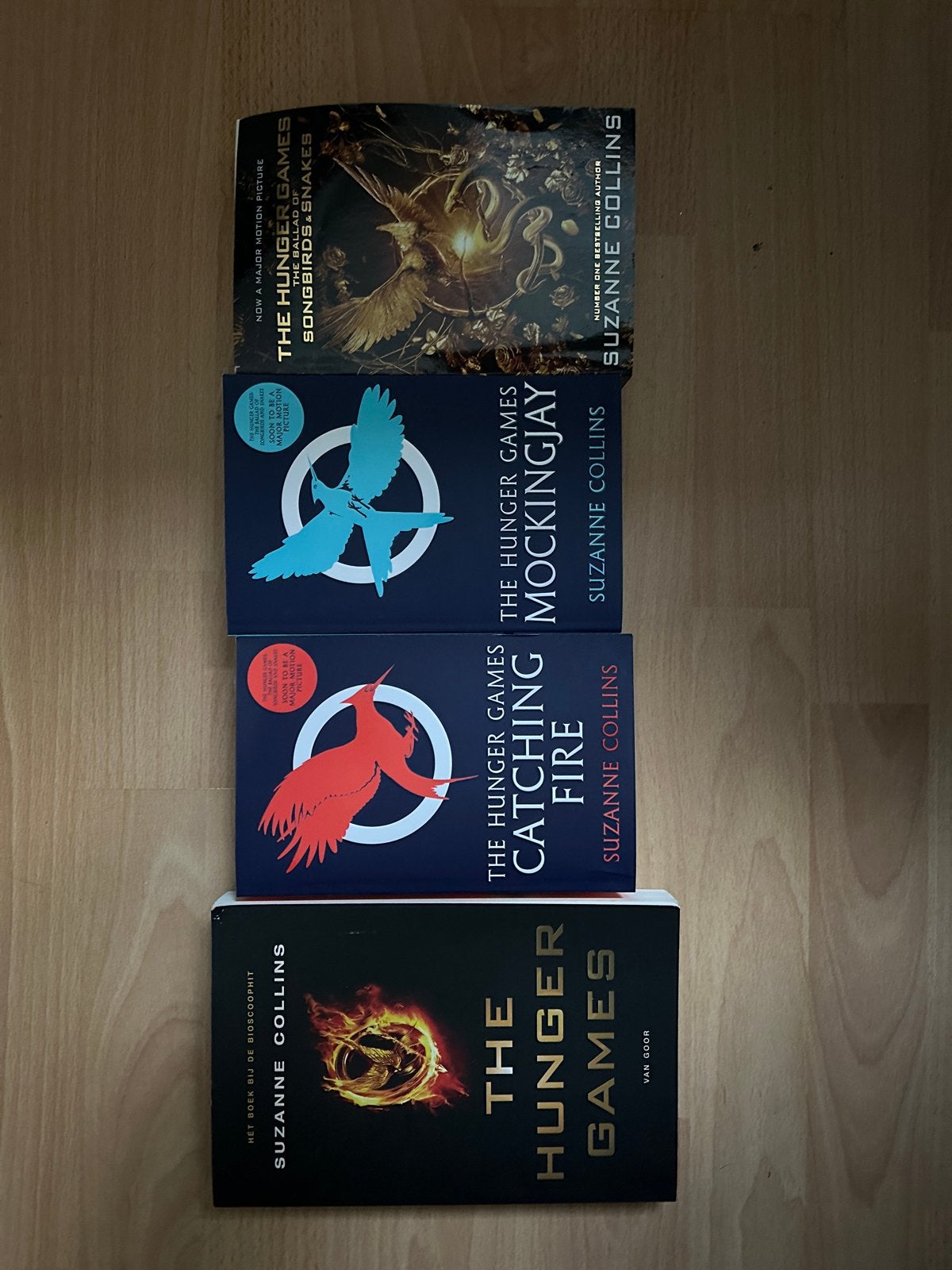 De Hungergames Boekenreeks - Suzanne Collins, Boeken, Ophalen of Verzenden, Zo goed als nieuw