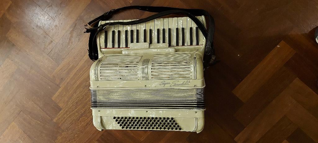 Vintage accordeon Super Scandalli, Muziek en Instrumenten, Accordeons, Ophalen, Gebruikt, Scandalli, Toetsaccordeon