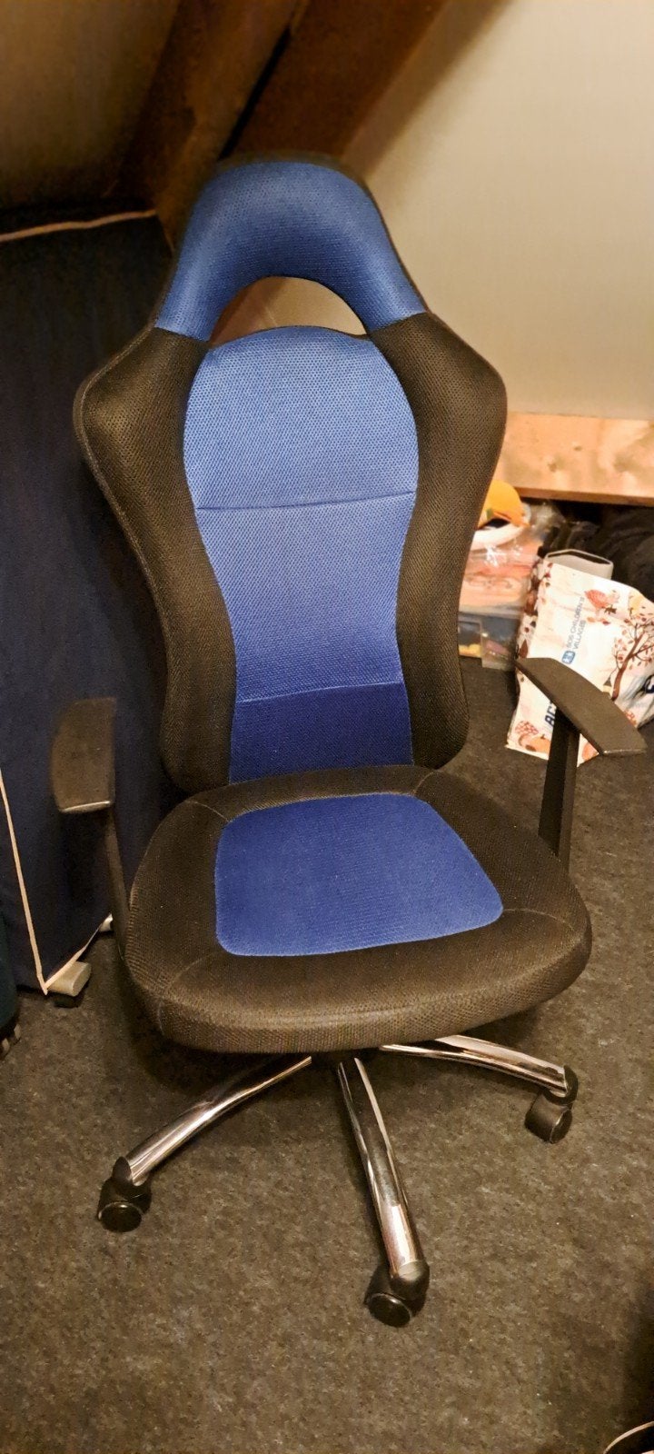bureaustoel / gamestoel, Ophalen, Zo goed als nieuw, Blauw, Bureaustoel