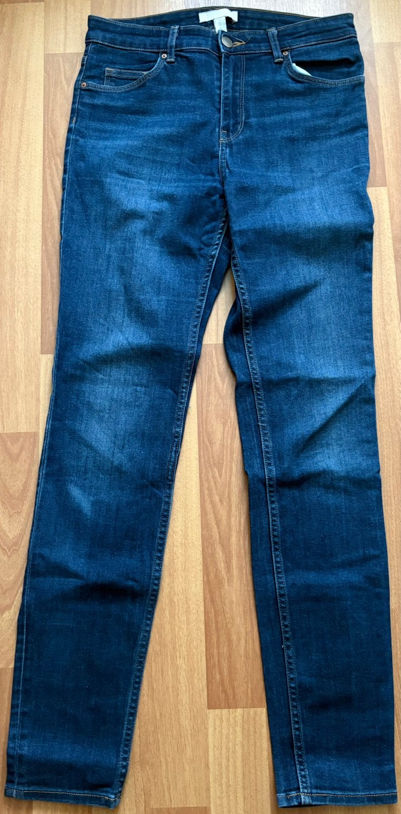 Donkerblauwe spijkerbroek, maat 38, skinny  model, H&M, Ophalen of Verzenden, Zo goed als nieuw, Blauw, W30 - W32 (confectie 38/40)