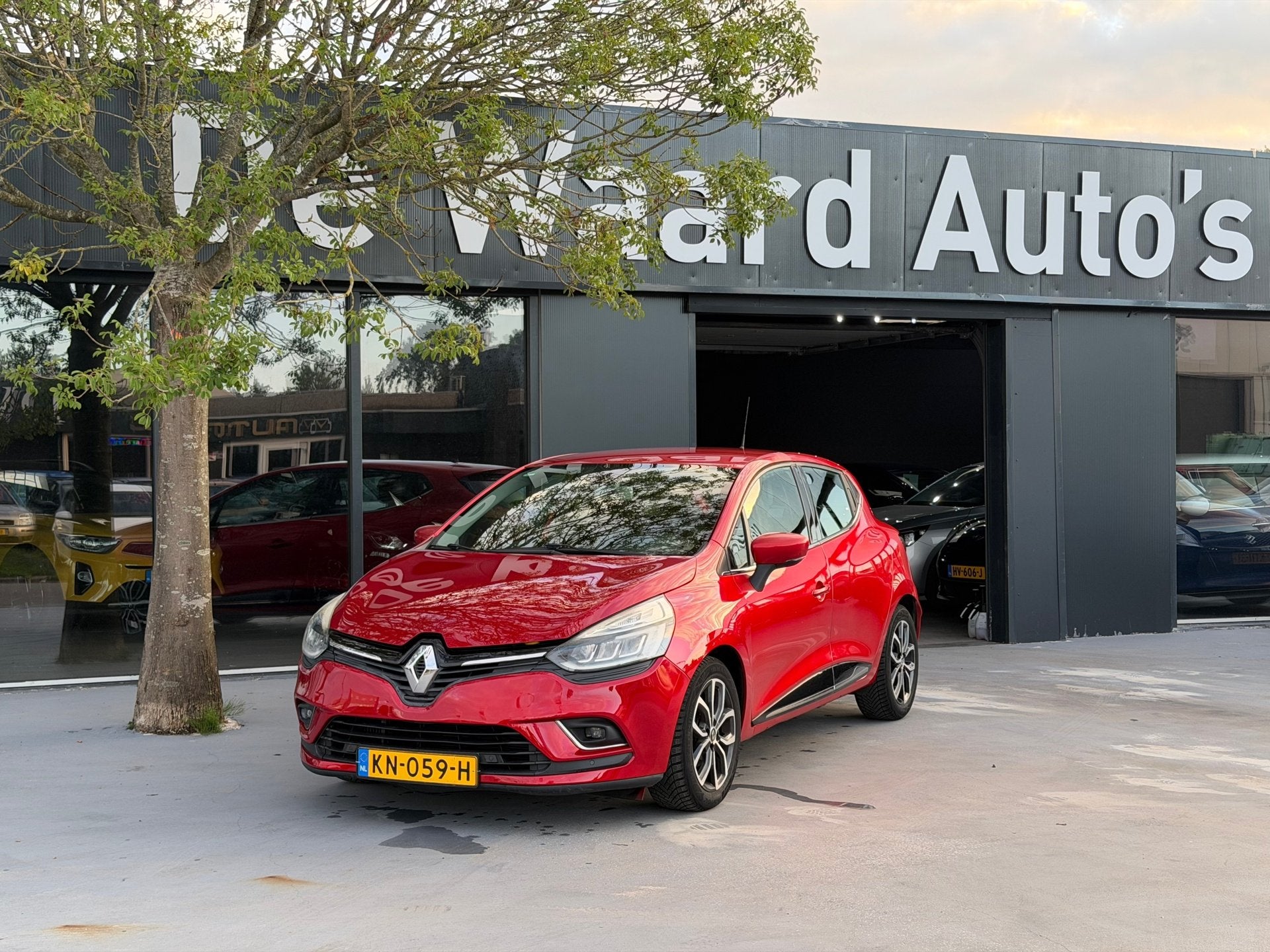 Renault Clio 1.2 TCe Intens/automaat/cruise/Trekhaa/airco/NA, Gebruikt, 49 €/maand, Origineel Nederlands, 19 km/l