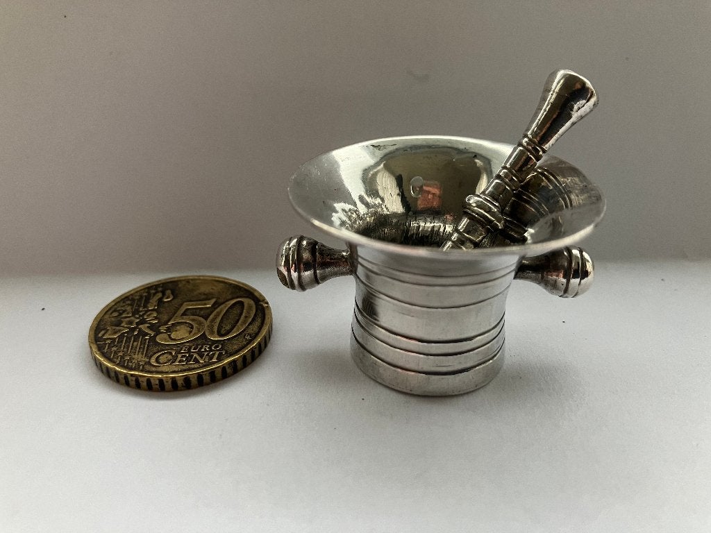 Antieke zilveren miniatuur vijzel met stamper, H. Hooijkaas, Antiek en Kunst, Antiek | Goud en Zilver, Zilver, Verzenden