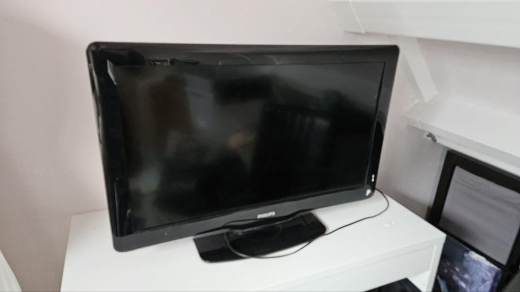 Philips LCD TV - 60 tot 80 cm - Gebruikt, Audio, Tv en Foto, Televisies, Ophalen, Philips, Gebruikt, 50 Hz