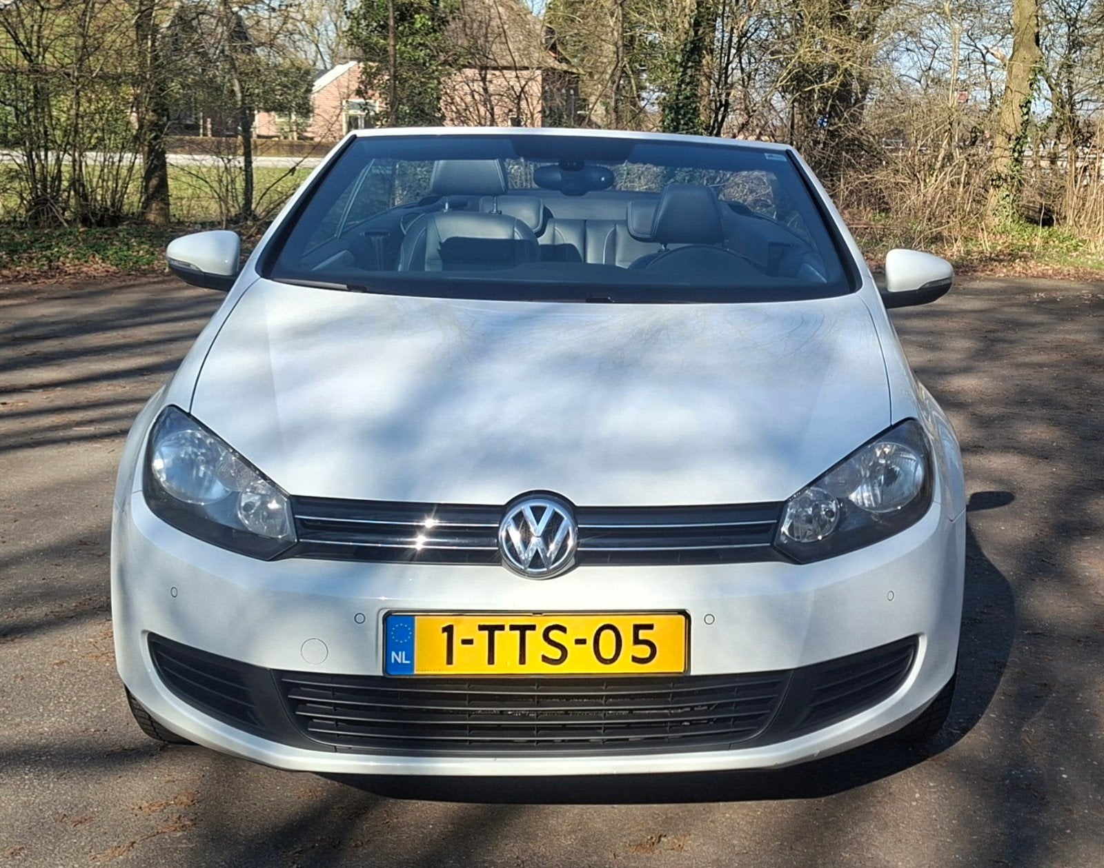 Volkswagen Golf 1.6 TDI Cabrio 2012 Wit, 4 cilinders, Cabriolet, 4 stoelen, Wit