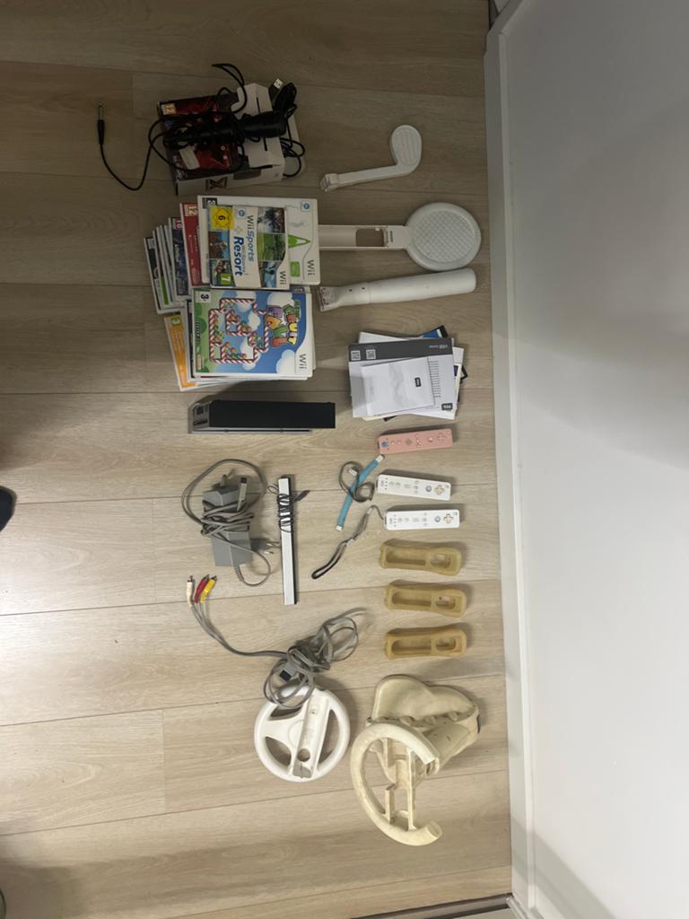Wii console met 20+ spellen en accessoires (excl. Wii Sports, Gebruikt, Eén computer, Ophalen of Verzenden, 3 spelers of meer