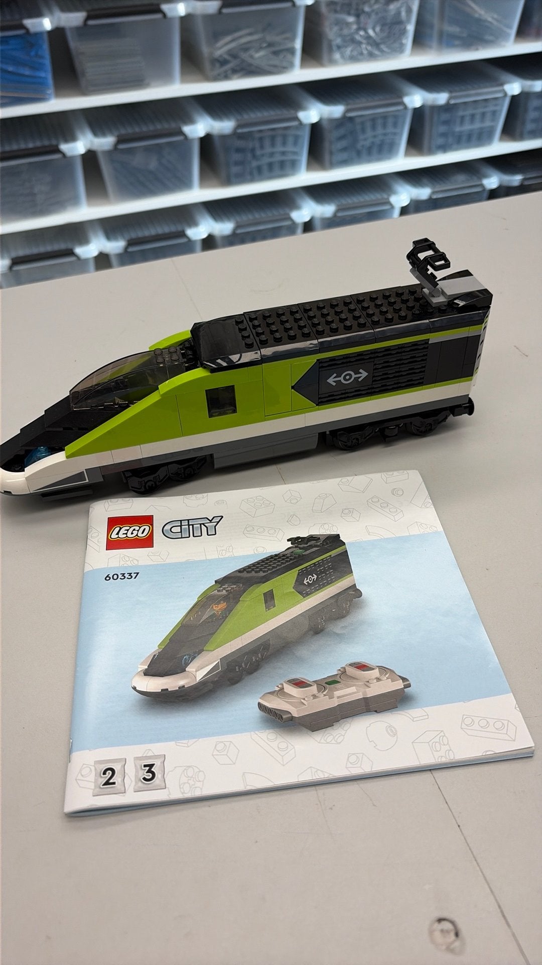 SB3020 Lego trein eind wagon 60337 zonder motor + boekje, Ophalen of Verzenden, Zo goed als nieuw