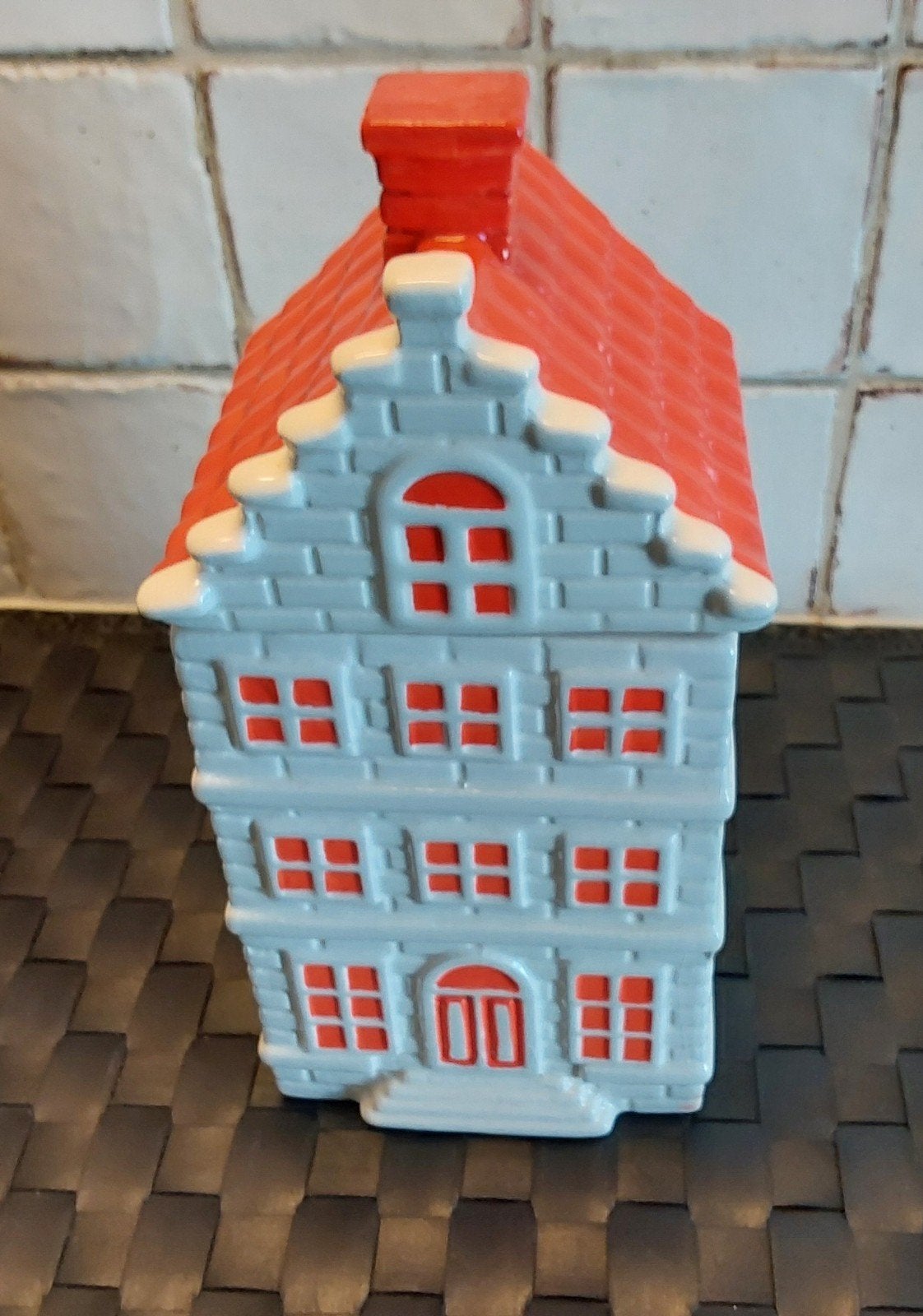 Stenen huisje Postcode Loterij - Zo goed als nieuw, Ophalen of Verzenden, Zo goed als nieuw, Meerkleurig, Steen/keramiek