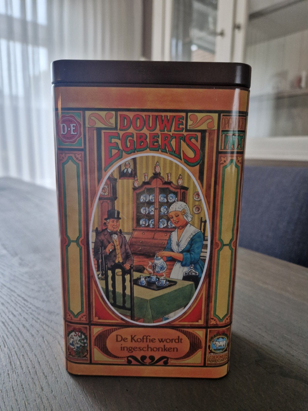 Dpuwe egberts koffie blik z.g.a.n., Ophalen of Verzenden, Zo goed als nieuw, Koffie, Douwe Egberts