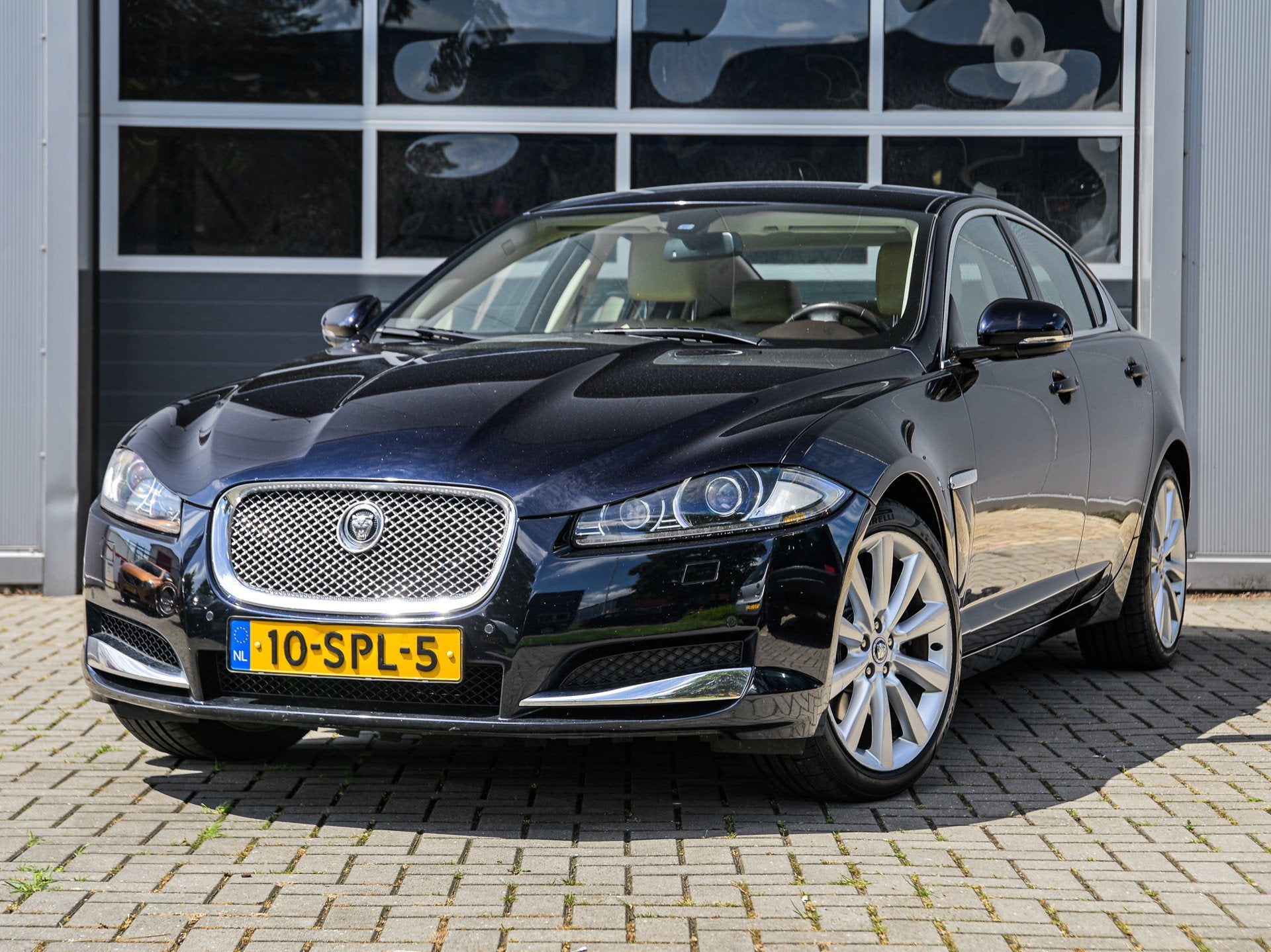 Jaguar XF 2.2D | Leder | Xenon | Keyless | Camera | Navi | P, Auto's, Automaat, Euro 5, Achterwielaandrijving, Gebruikt