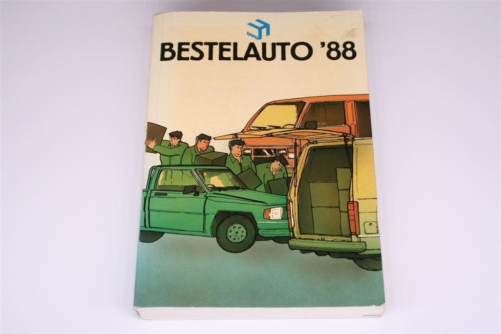 Bestelauto \'88 — Jaarboek Lichte Bedrijfswagens & Busjes, Ophalen of Verzenden, Gelezen, Algemeen
