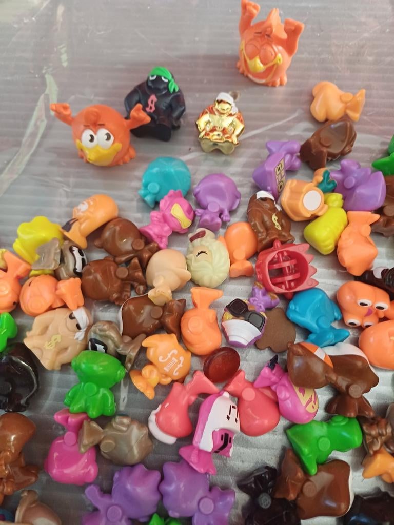 Verzameling kleine figuurtjes oa wuppies etc, Ophalen of Verzenden