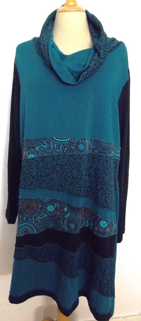 Groen/zwarte katoenen print jurk van Coline! XXL, Kleding | Dames, Verzenden, Maat 46/48 (XL) of groter, Zo goed als nieuw, Knielengte