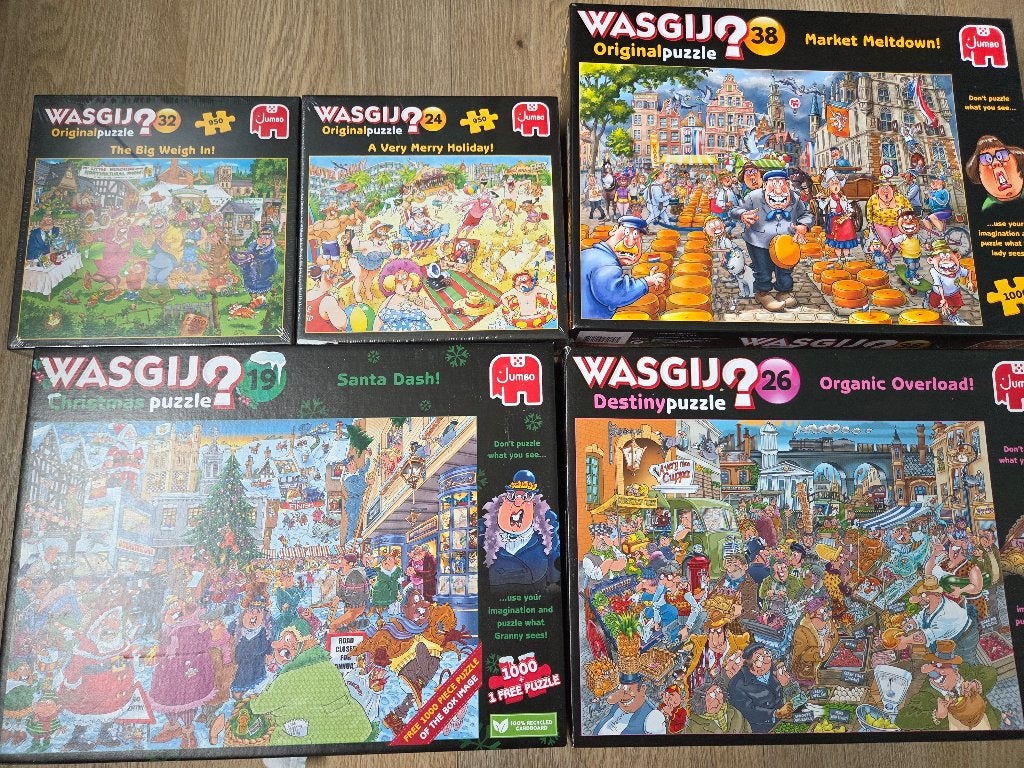 Te koop: puzzels Wasgij, Ophalen of Verzenden, 500 t/m 1500 stukjes, Zo goed als nieuw, Legpuzzel