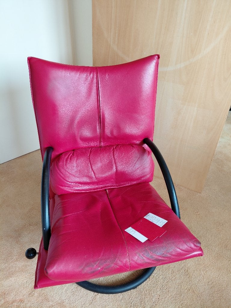 In prijs verlaagd. Knalrode fauteuil en hocker, ontwerp Rolf, Huis en Inrichting, Ophalen, Gebruikt, 75 tot 100 cm, Modern