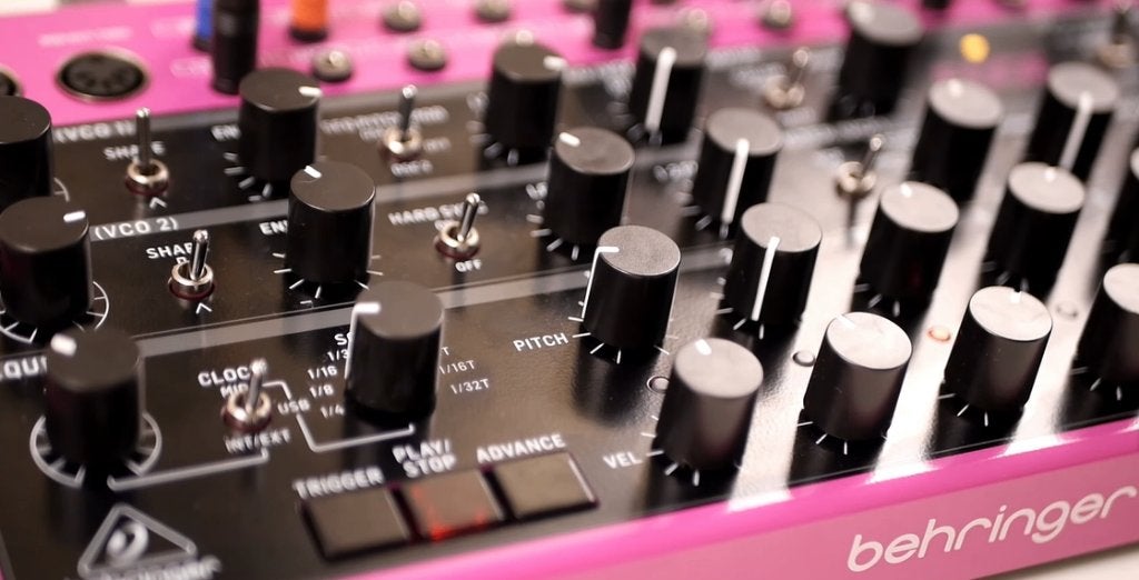 Gezocht: Behringer Edge, Ophalen, Zo goed als nieuw, Overige aantallen, Overige merken