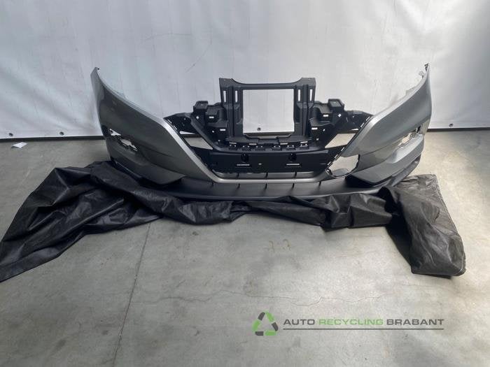 Voorbumper van een Nissan Qashqai (KV9), Gebruikt, -, -, Ophalen of Verzenden
