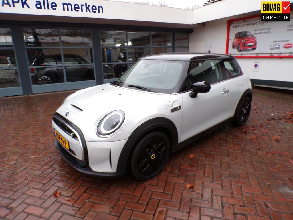 Mini Electric Classic 33 kWh Lederen bekl/Pearl White Silver, Auto's, 12 maanden, Gebruikt, 4 stoelen, Leder