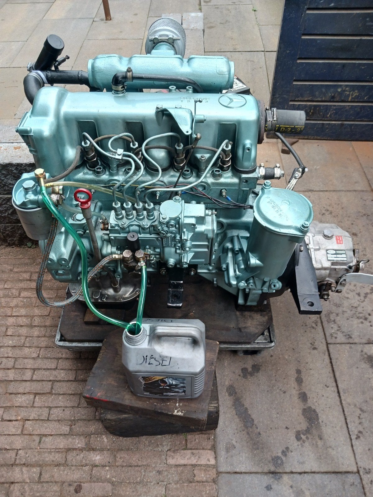 Mercedes om 615 , met twin disc keerkoppeling, Watersport en Boten, Ophalen, Diesel, 30 pk of meer