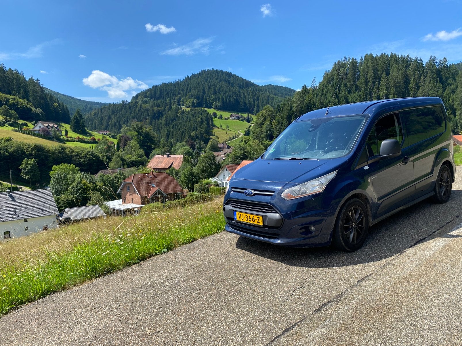 Ford transit connect 1.6 tdci grijs kenteken, Auto's, Achterwielaandrijving, Zwart, Leder, Handgeschakeld