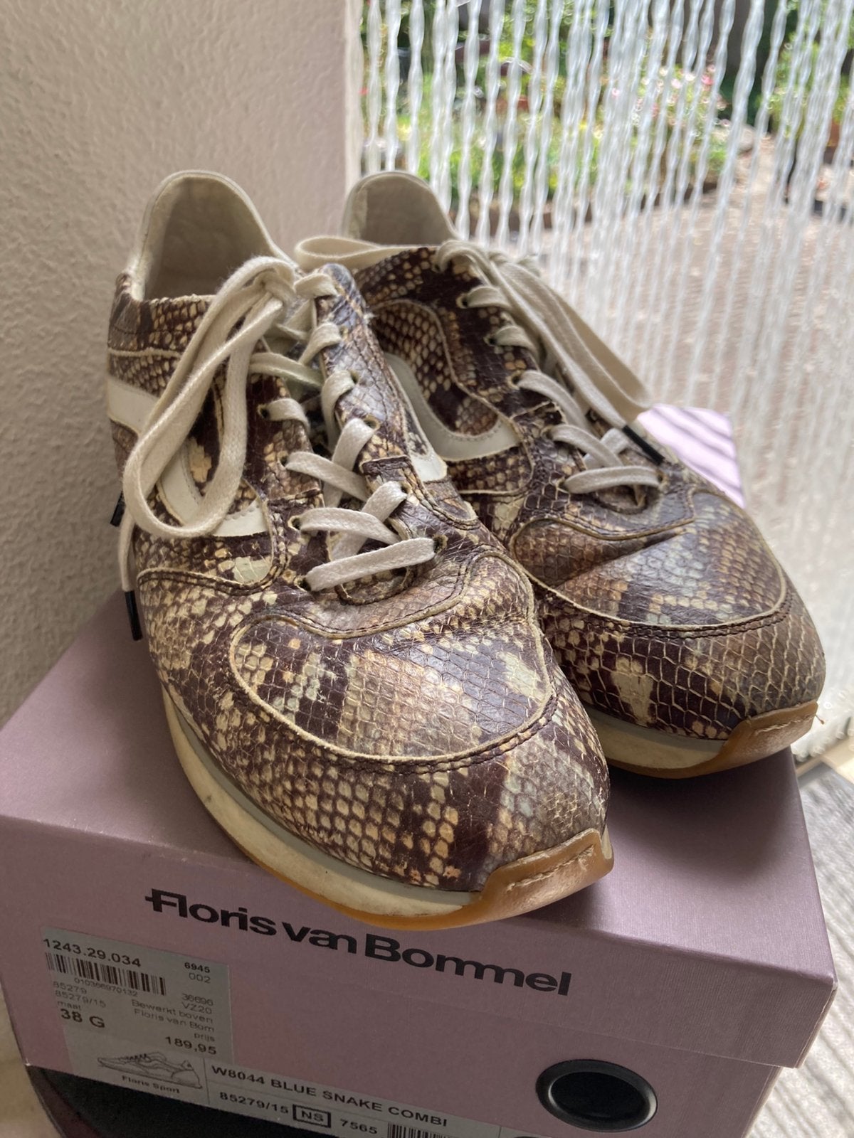 Floris van Bommel sneakers blue/ snake mt 38, Ophalen, Overige kleuren, Sneakers of Gympen, Gedragen