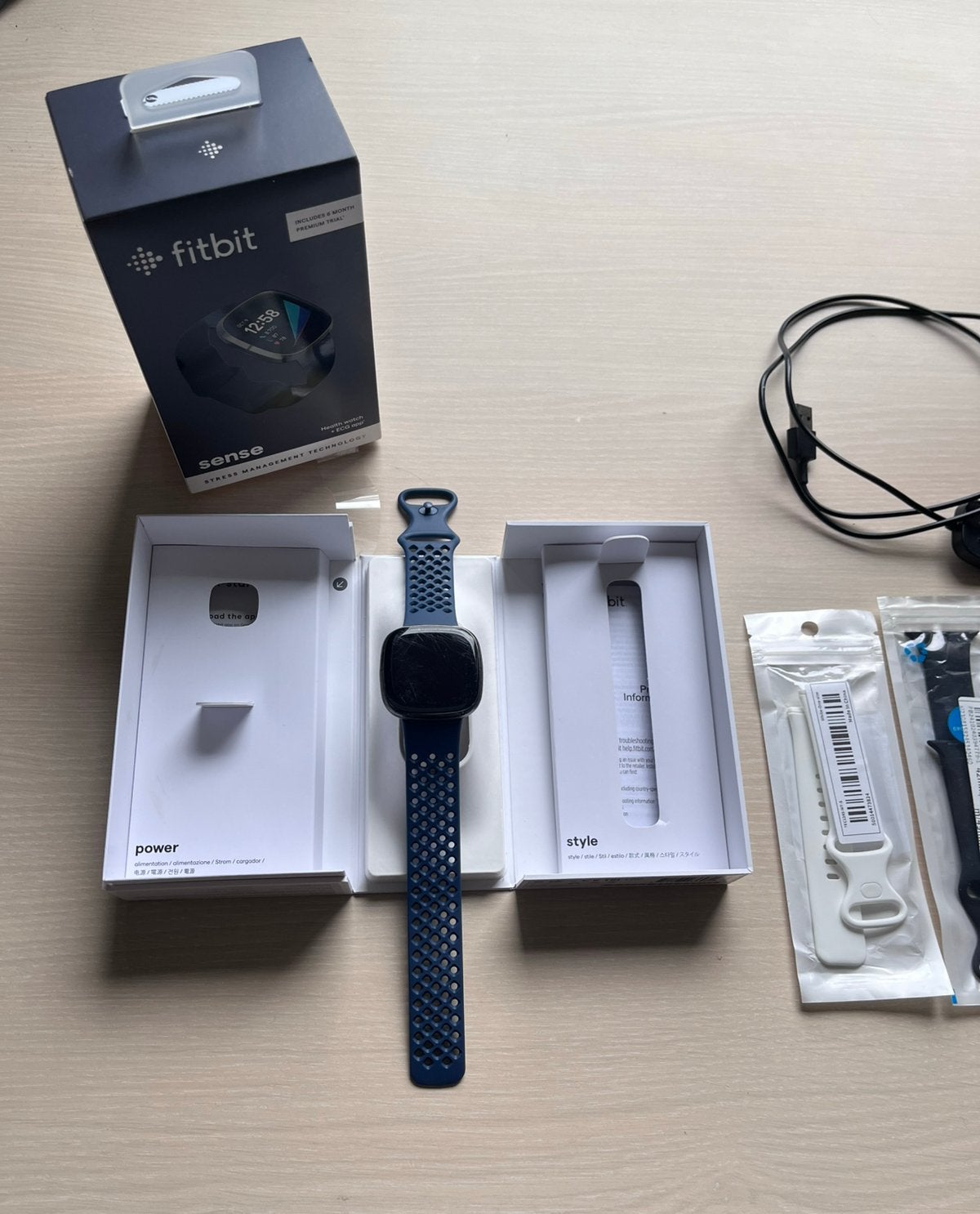Fitbit Sense (zwart), Gebruikt, Zwart, Ophalen of Verzenden, Waterdicht
