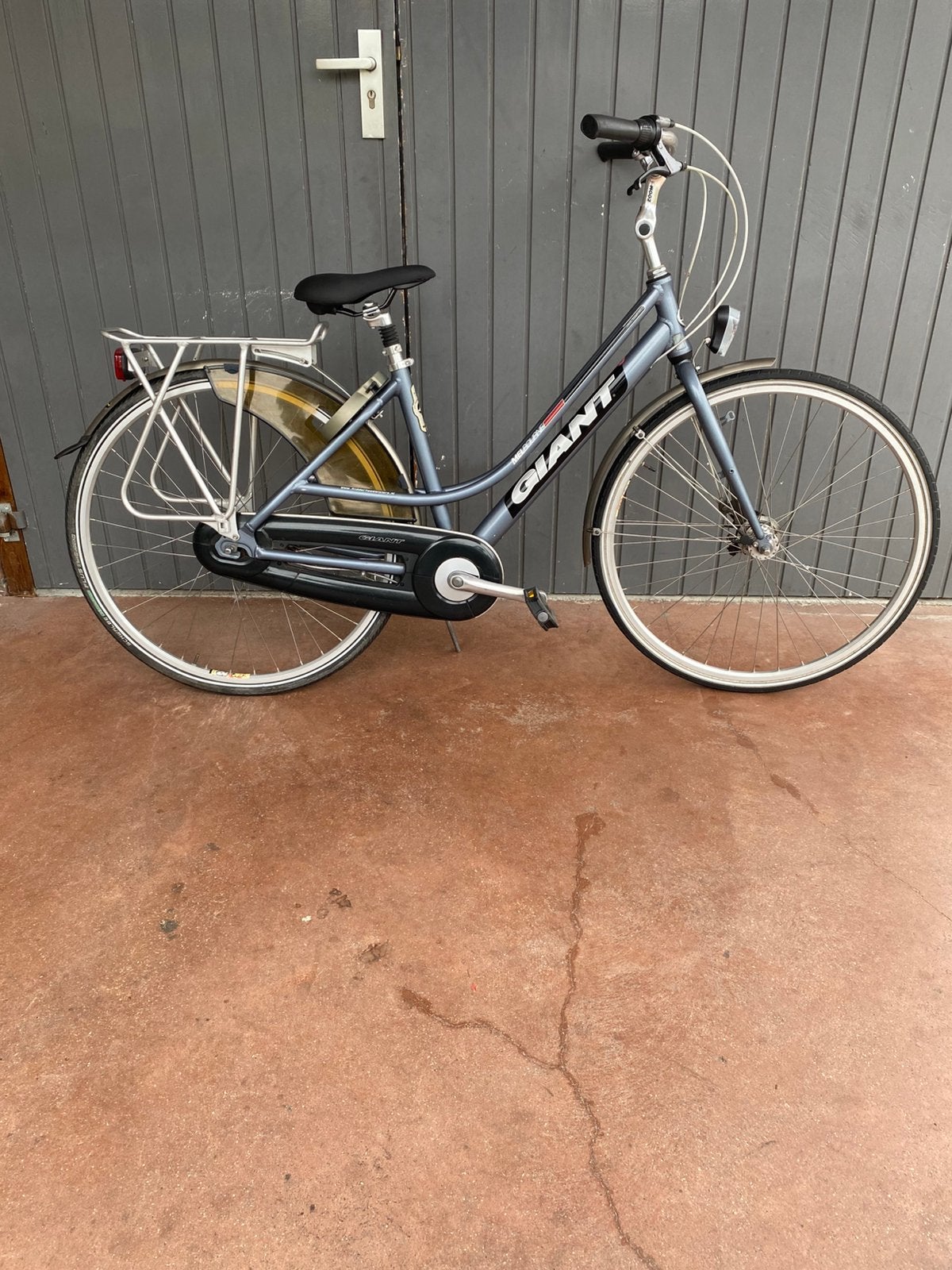 Giant melbourne damesfiets 28 inch, Fietsen en Brommers, Fietsen | Dames | Damesfietsen, Ophalen, Zo goed als nieuw, Giant, Versnellingen