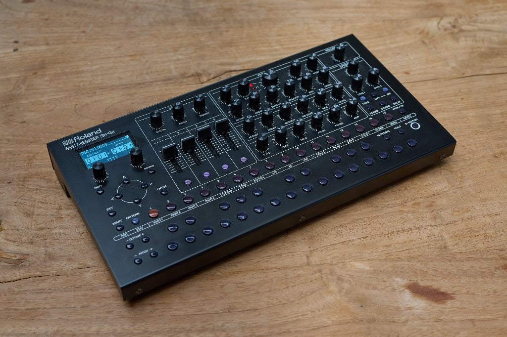 Roland SH-4d, Roland, Zo goed als nieuw, Met midi-aansluiting, Overige aantallen