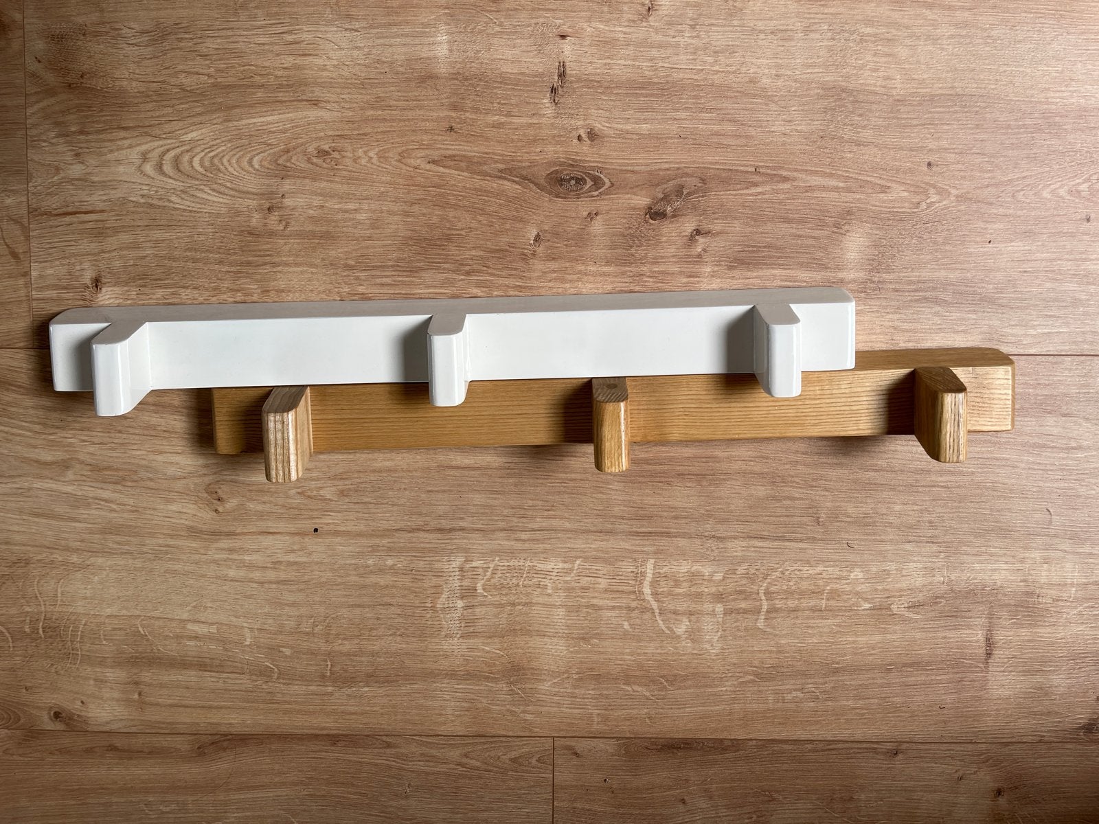 Umbra Kapstok - Uitschuifbaar - Wit/Hout - 54-64 cm breed, Huis en Inrichting, Gebruikt, Minder dan 100 cm, Hout, Ophalen