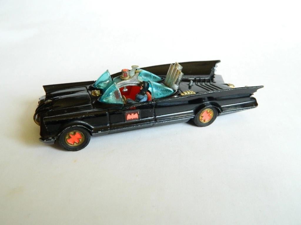 corgi batmobile / batman auto ,halve eeuw oud., Ophalen of Verzenden, Gebruikt, Actiefiguur of Pop