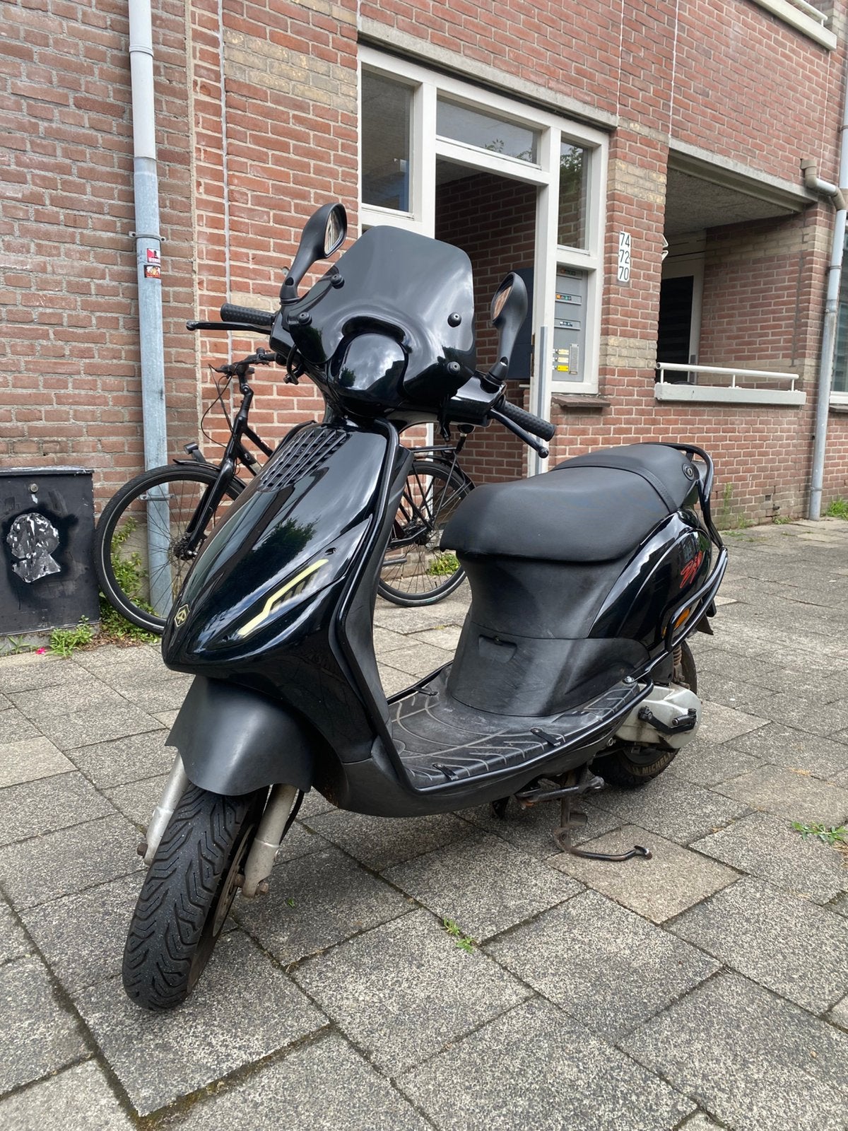 Piaggio Zip 2t 70cc, Fietsen en Brommers, Scooters | Piaggio, Ophalen, Zo goed als nieuw, Tweetakt, Zip