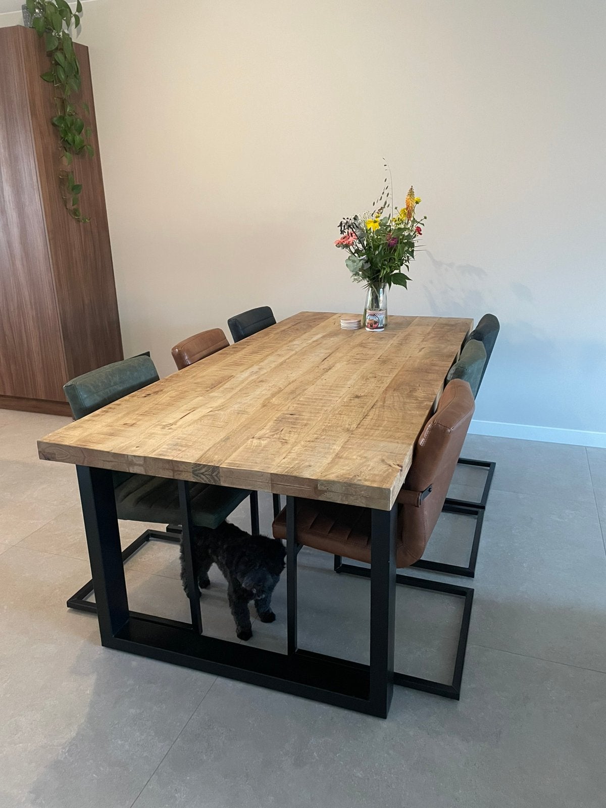 Eettafel 220 mangohout, Huis en Inrichting, Ophalen, 200 cm of meer, 50 tot 100 cm, Zo goed als nieuw