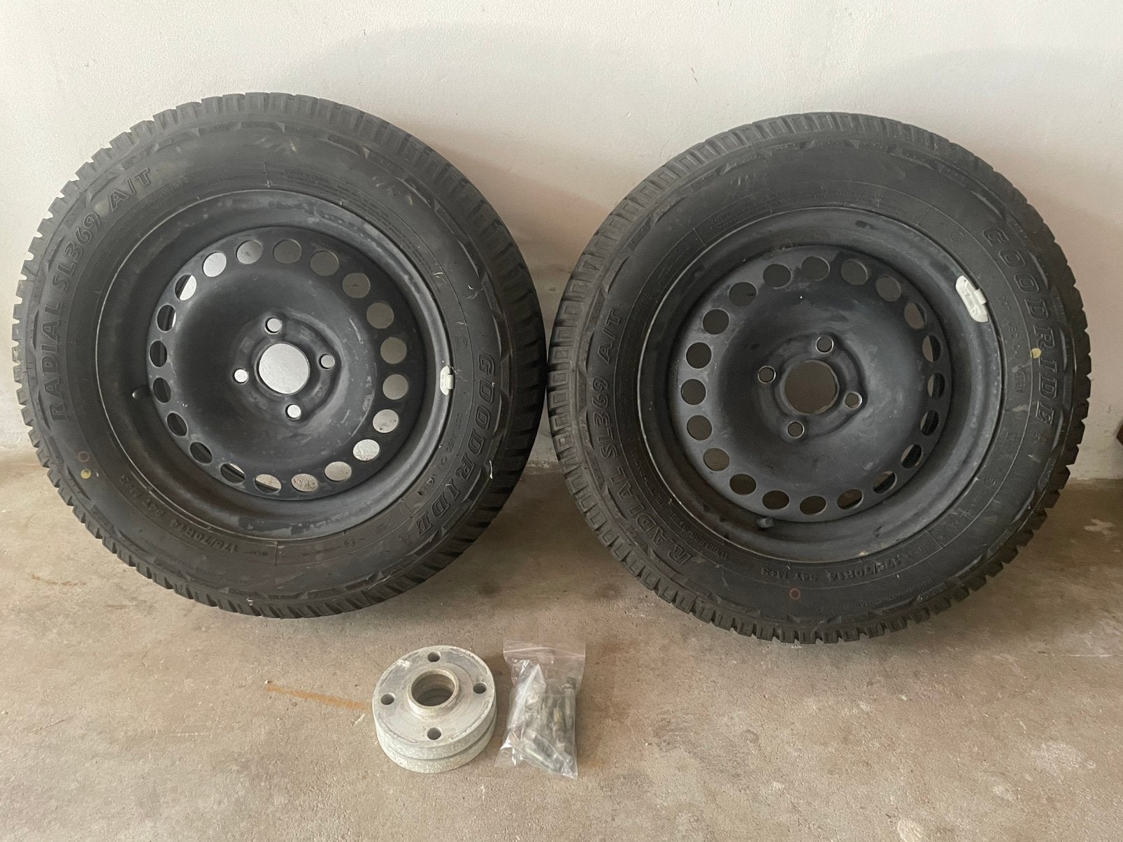 Goodride Radial SL369 A/T band op velg - 175/70R14, Ophalen, Gebruikt
