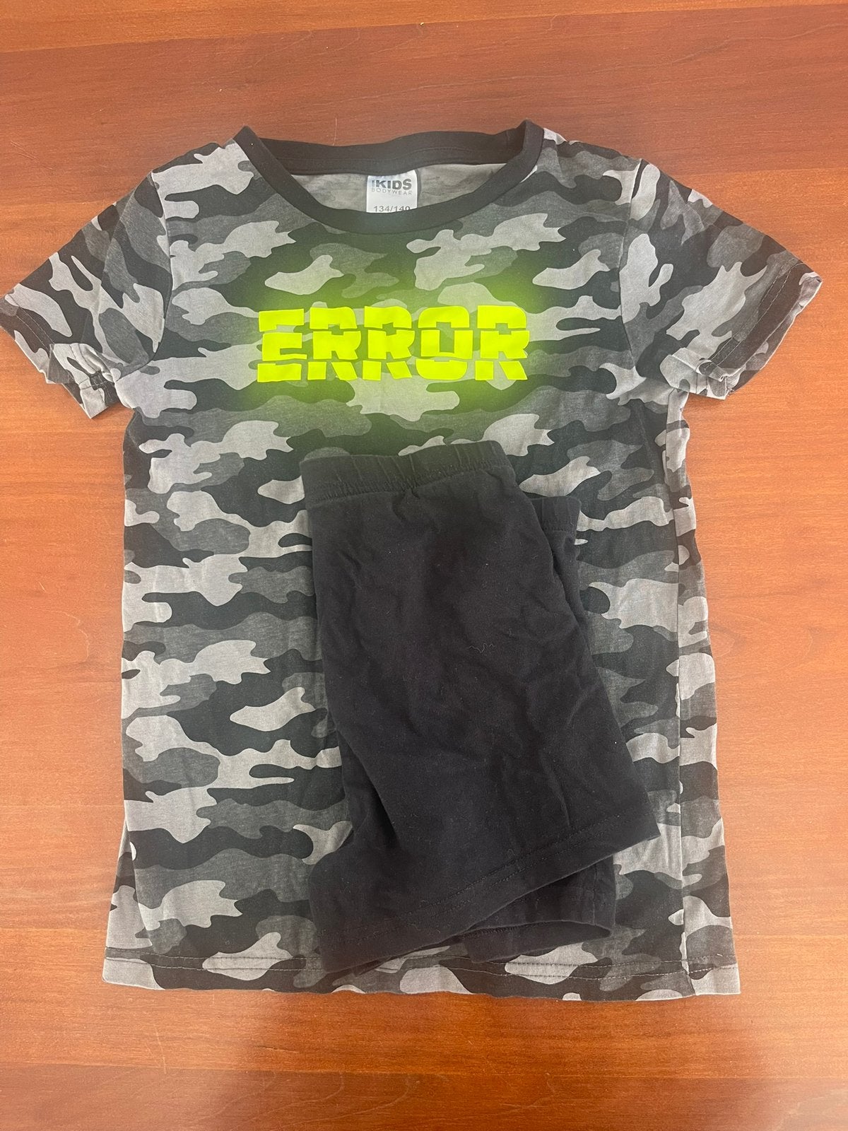 Europe kids shortama maat 134/140, Ophalen of Verzenden, Gebruikt, Jongen, Nacht- of Onderkleding